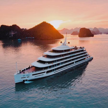 Catherine Cruises Ha Long Bay Exterior photo