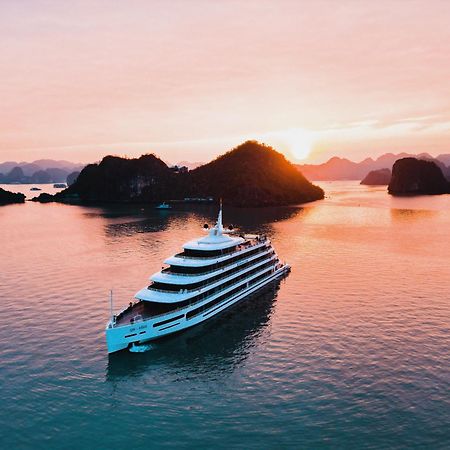 Catherine Cruises Ha Long Bay Exterior photo
