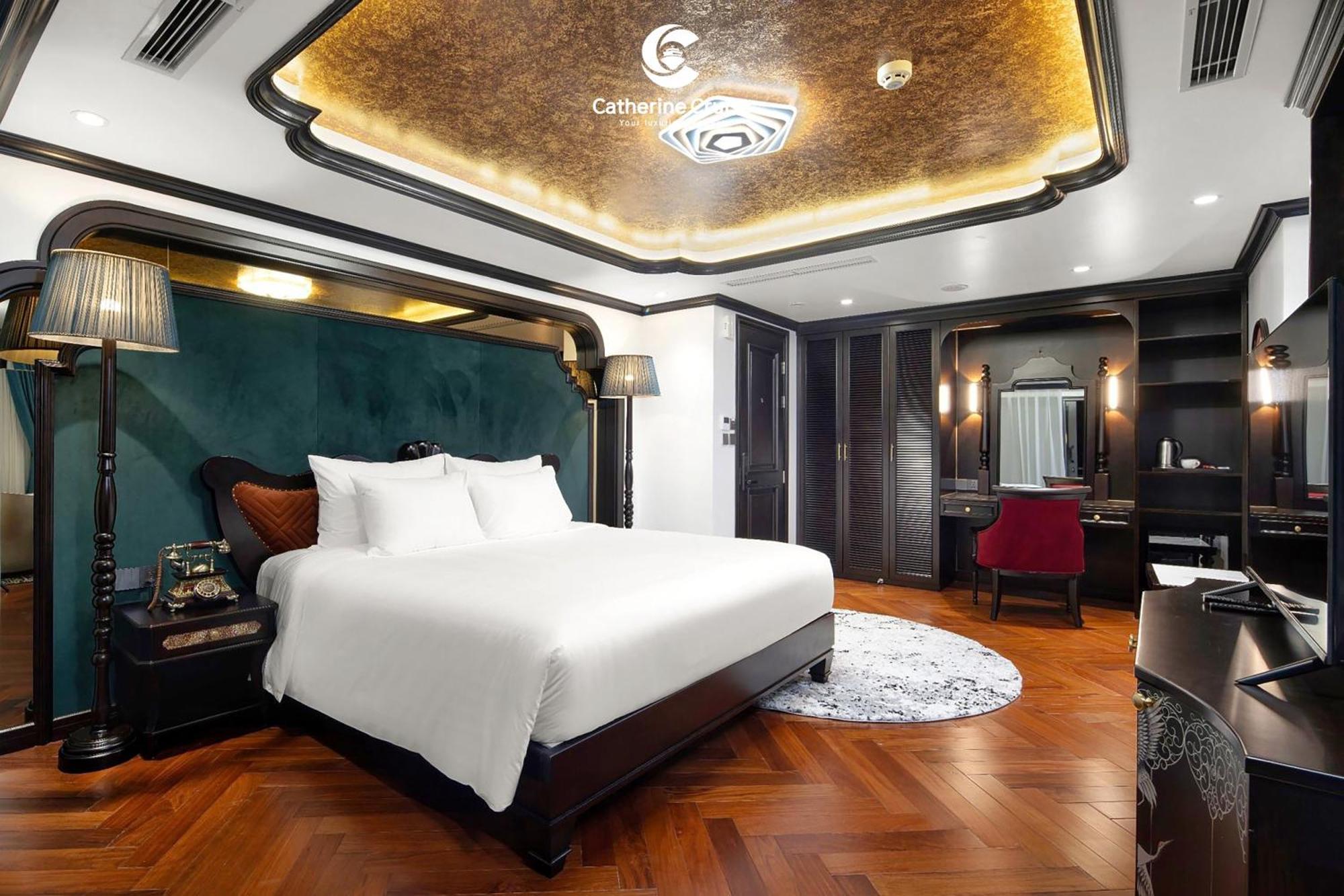 Catherine Cruises Ha Long Bay Exterior photo