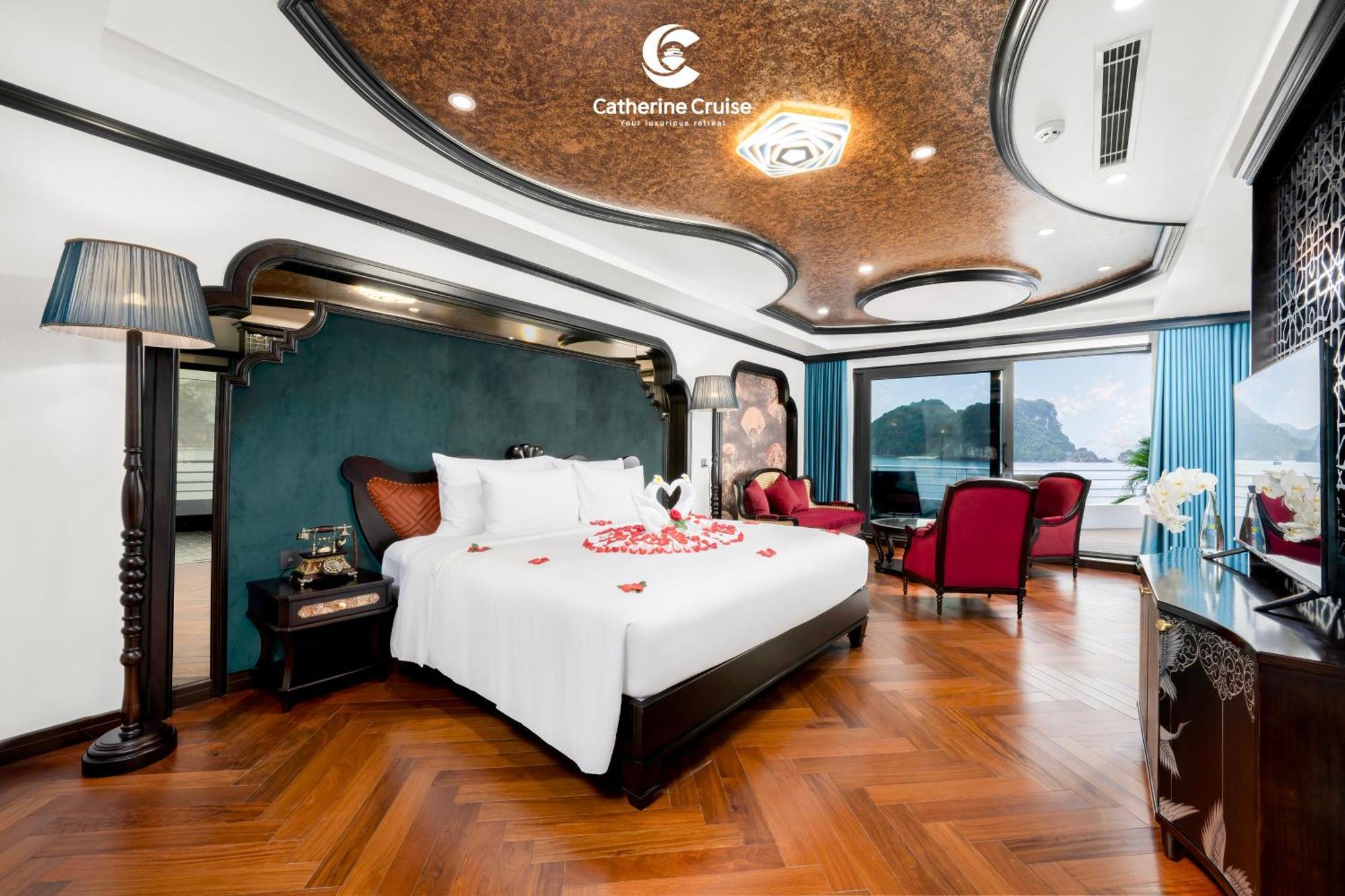 Catherine Cruises Ha Long Bay Exterior photo