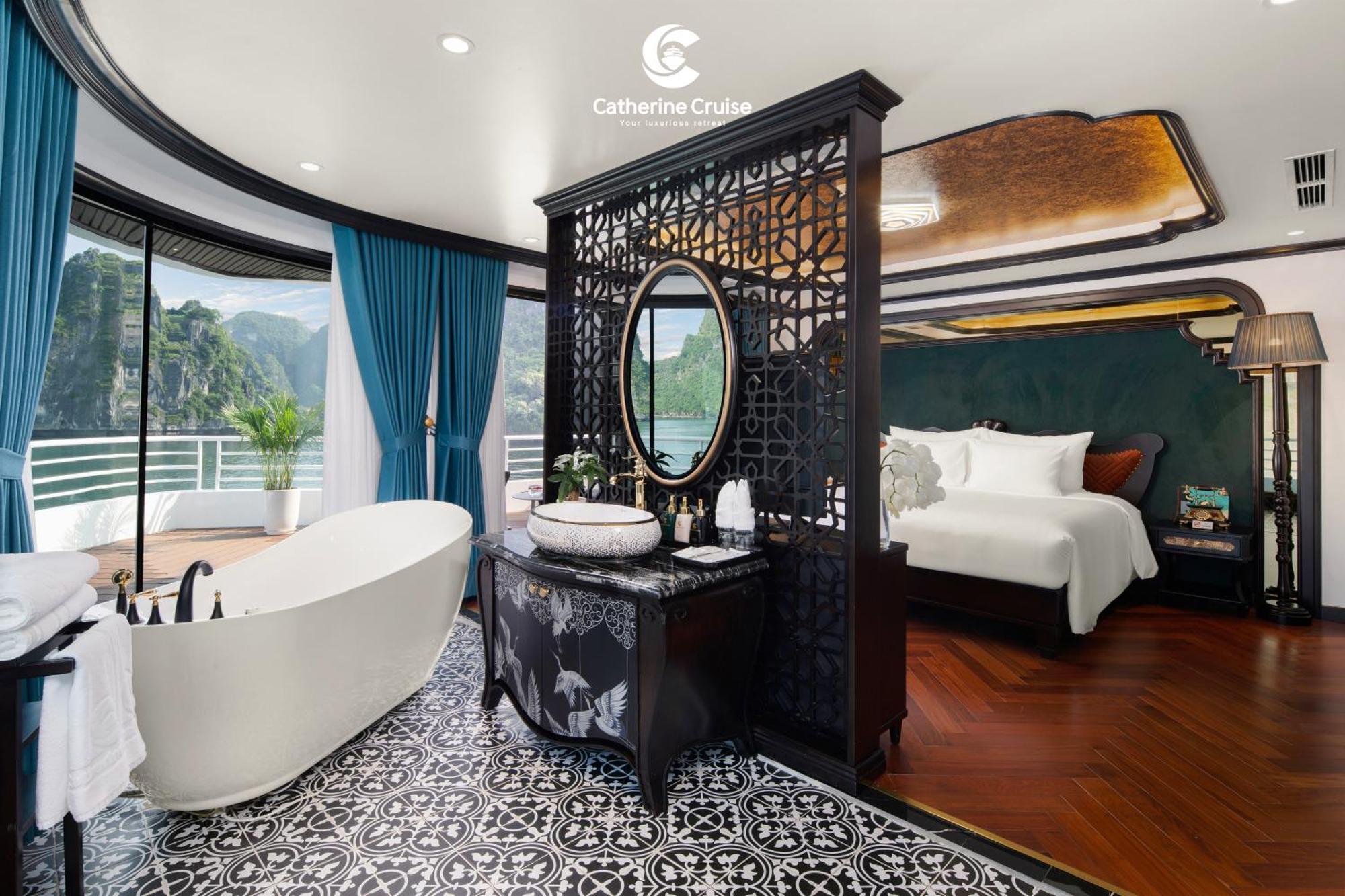 Catherine Cruises Ha Long Bay Exterior photo