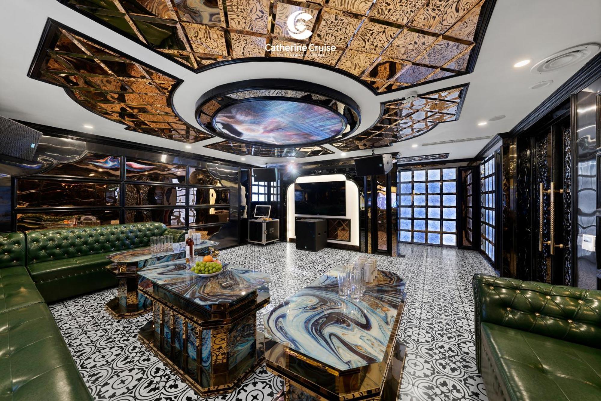 Catherine Cruises Ha Long Bay Exterior photo